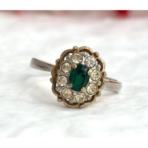 Faux Green Emerald Gold Toned Gold Toned Costume Jewelry Vintage Ring - sz 8
